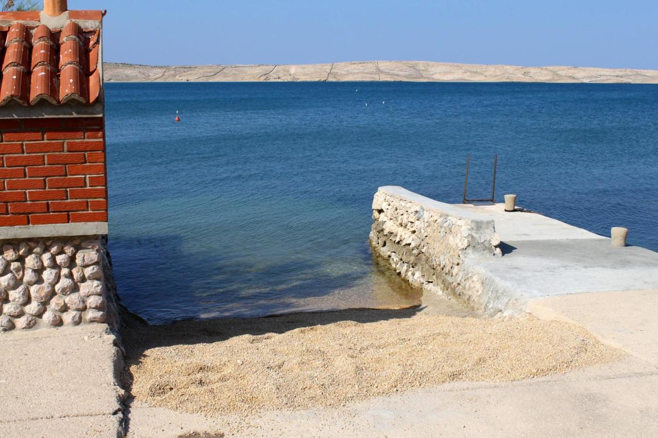 Apartments By The Sea Kustici, Pag - 6335 Zubovići Exterior foto
