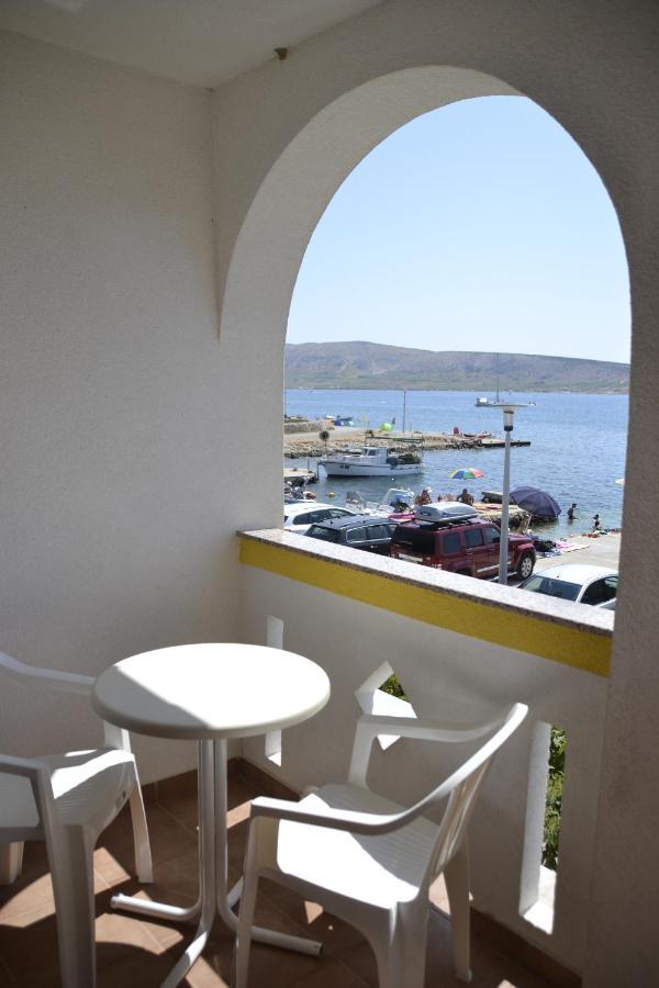 Apartments By The Sea Kustici, Pag - 6335 Zubovići Exterior foto