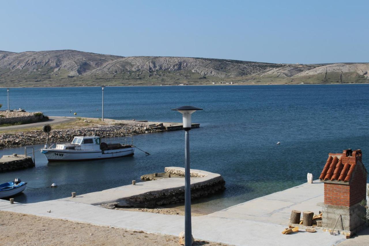 Apartments By The Sea Kustici, Pag - 6335 Zubovići Exterior foto
